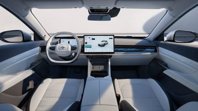 007 interior