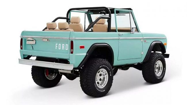 1970-Ford-Bronco-Gen1.-Restomodo-V8-Jupiter-Blue-Tuning-28