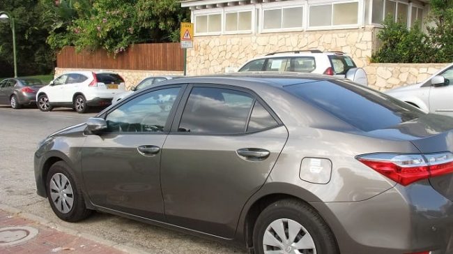 אחידות ו'זרימה' חלקה בגווני הצבע
