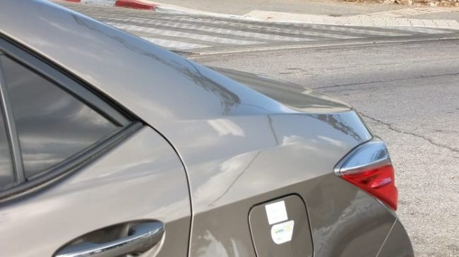 שימו לב לקווי העיצוב
