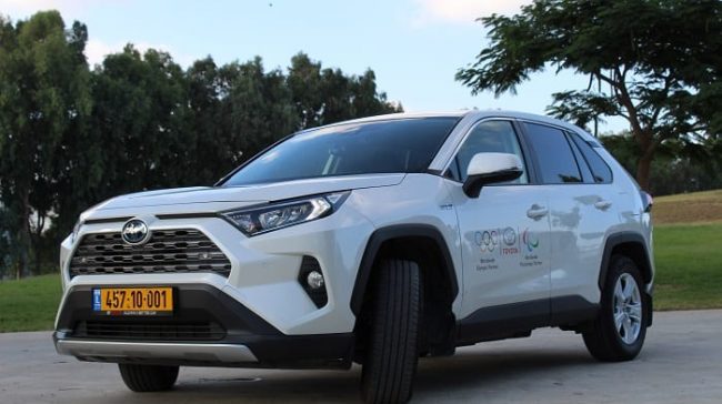 טויוטה RAV4 היברידי - גם זה ג'יפון